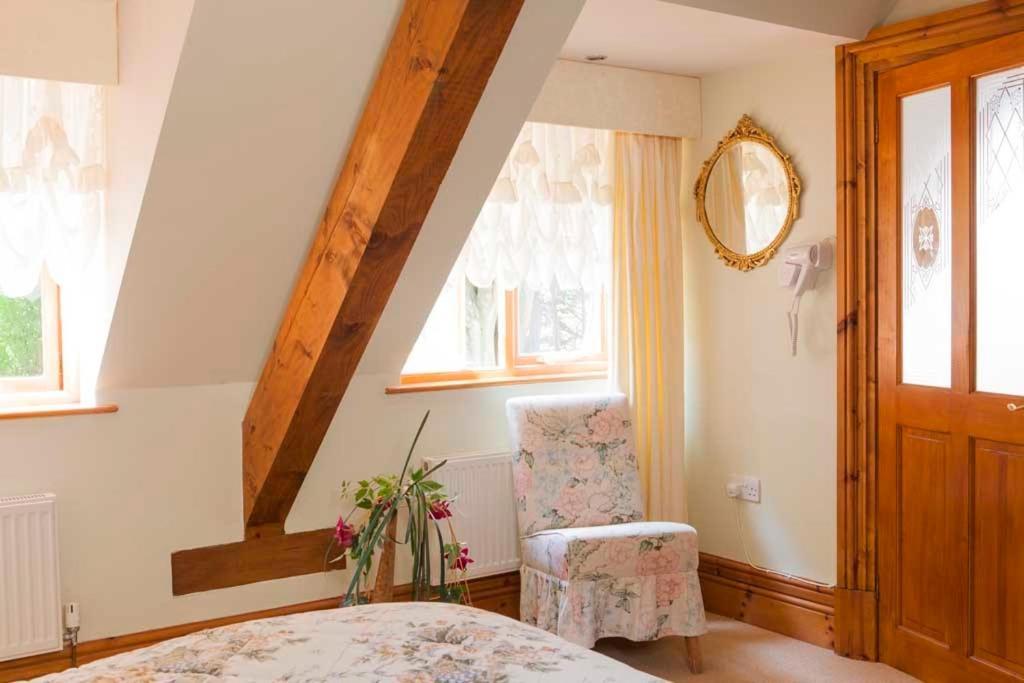 Hotel Little Red Rooster Rest Tenby Zimmer foto